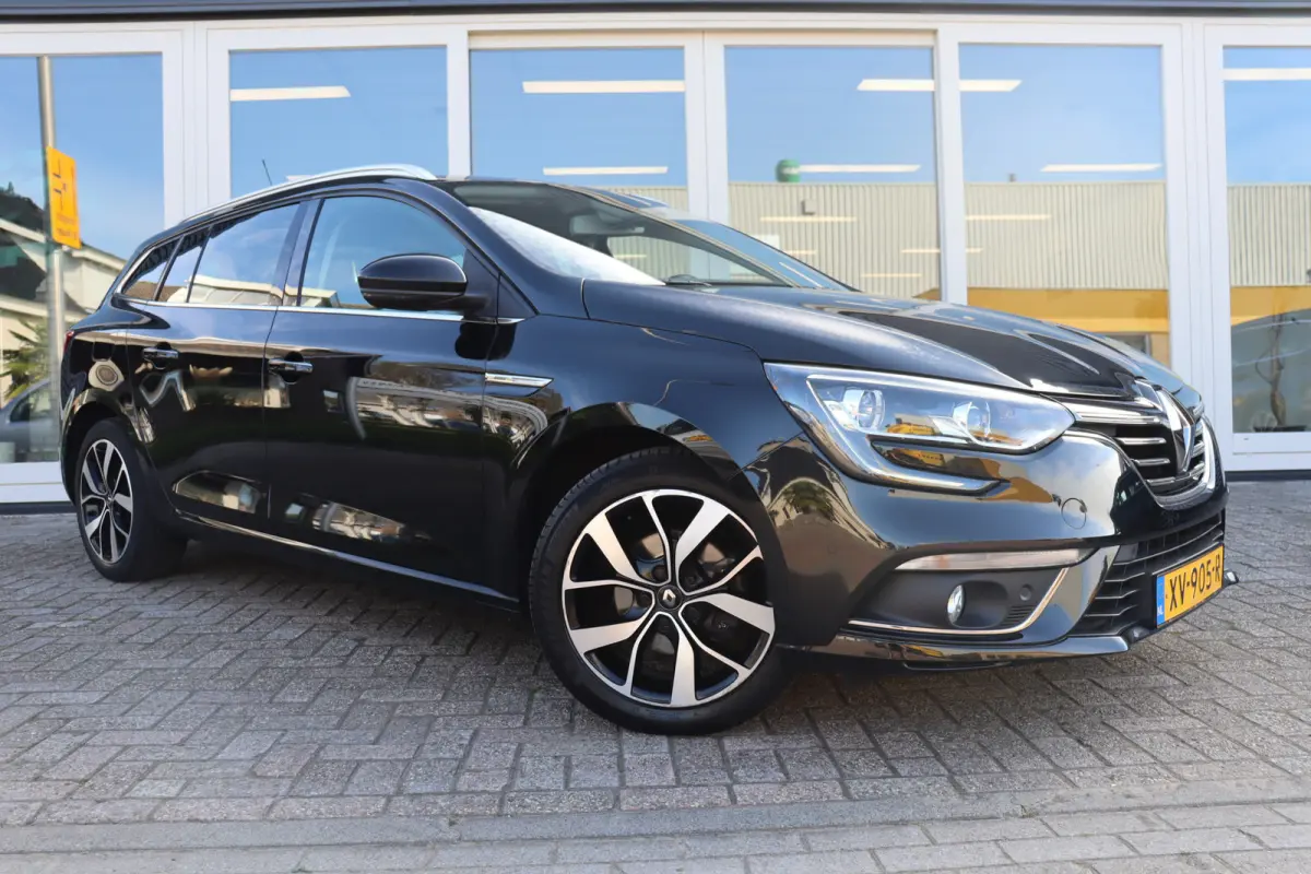 1.3 TCe Bose, Climate, Cruise, Camera A, Dealeronderhouden, PDC V+, Trekhaak, Keyless, Navi, Prijs Is Rijklaar Inclusief 6 Maanden Garantie