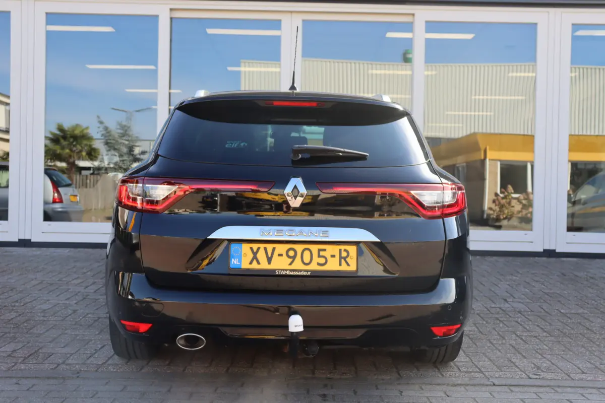 1.3 TCe Bose, Climate, Cruise, Camera A, Dealeronderhouden, PDC V+, Trekhaak, Keyless, Navi, Prijs Is Rijklaar Inclusief 6 Maanden Garantie