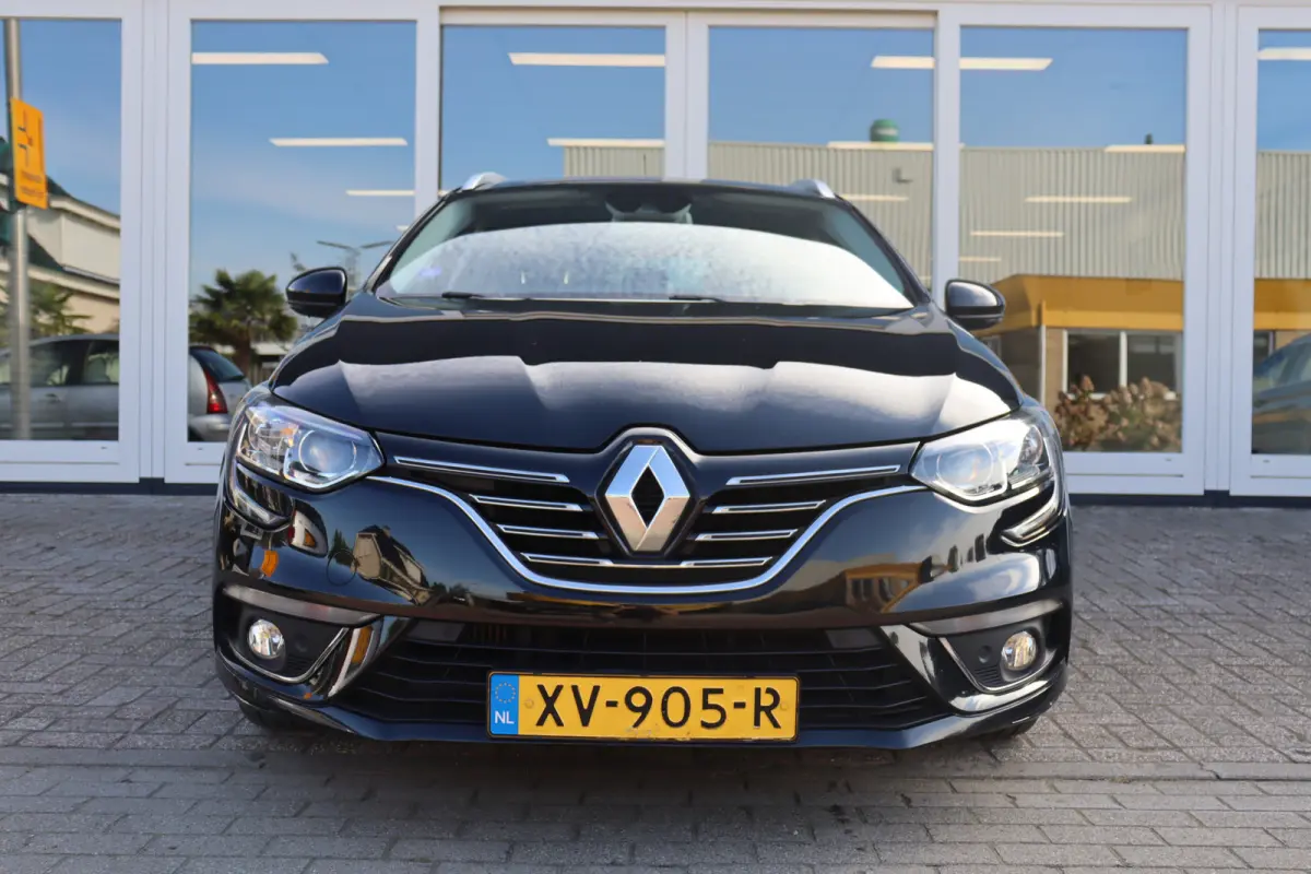 1.3 TCe Bose, Climate, Cruise, Camera A, Dealeronderhouden, PDC V+, Trekhaak, Keyless, Navi, Prijs Is Rijklaar Inclusief 6 Maanden Garantie