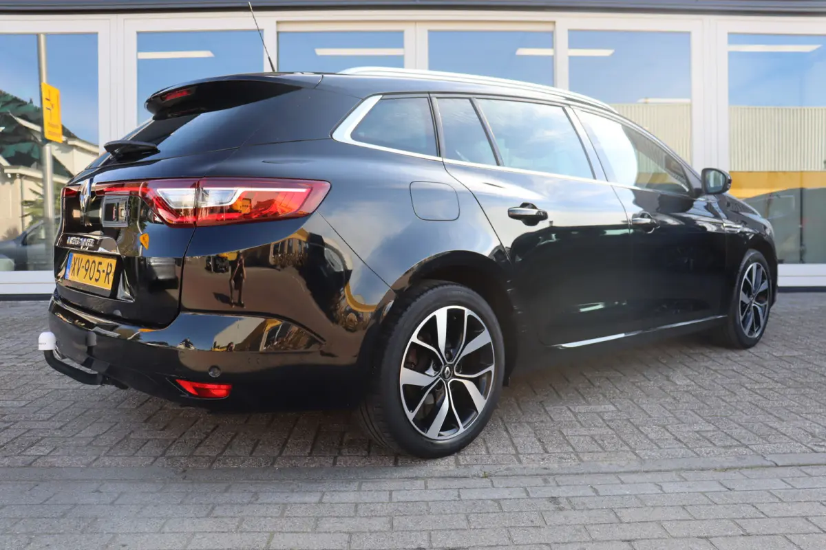 1.3 TCe Bose, Climate, Cruise, Camera A, Dealeronderhouden, PDC V+, Trekhaak, Keyless, Navi, Prijs Is Rijklaar Inclusief 6 Maanden Garantie