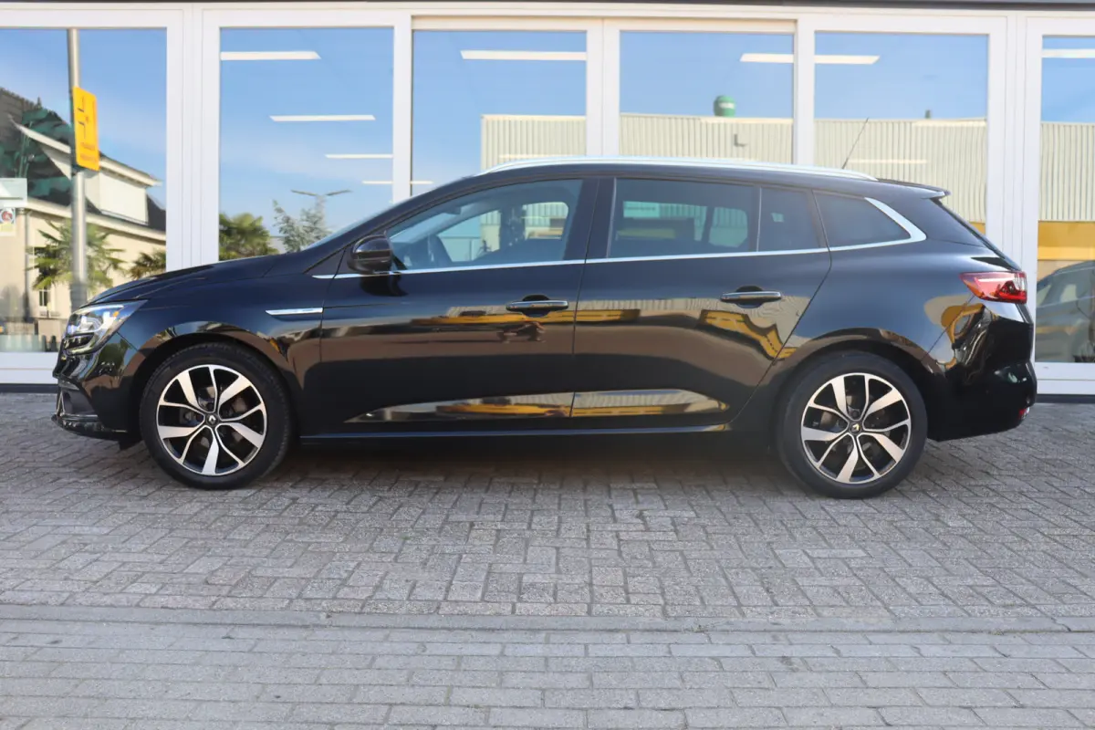 1.3 TCe Bose, Climate, Cruise, Camera A, Dealeronderhouden, PDC V+, Trekhaak, Keyless, Navi, Prijs Is Rijklaar Inclusief 6 Maanden Garantie