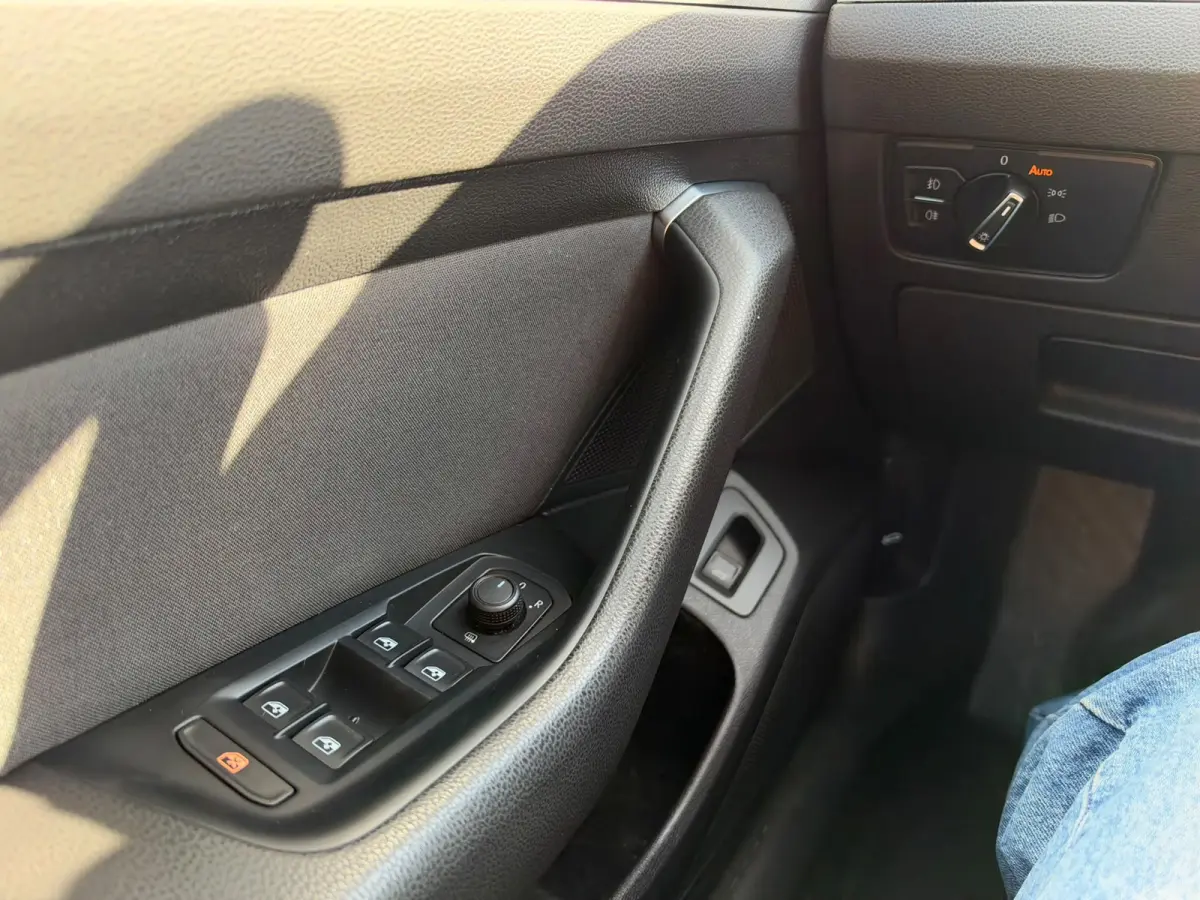 2.0 TDI Business Automaat, Navigatie, Dealer auto, INC BTW, Cruise Control, 1ste eigenaar