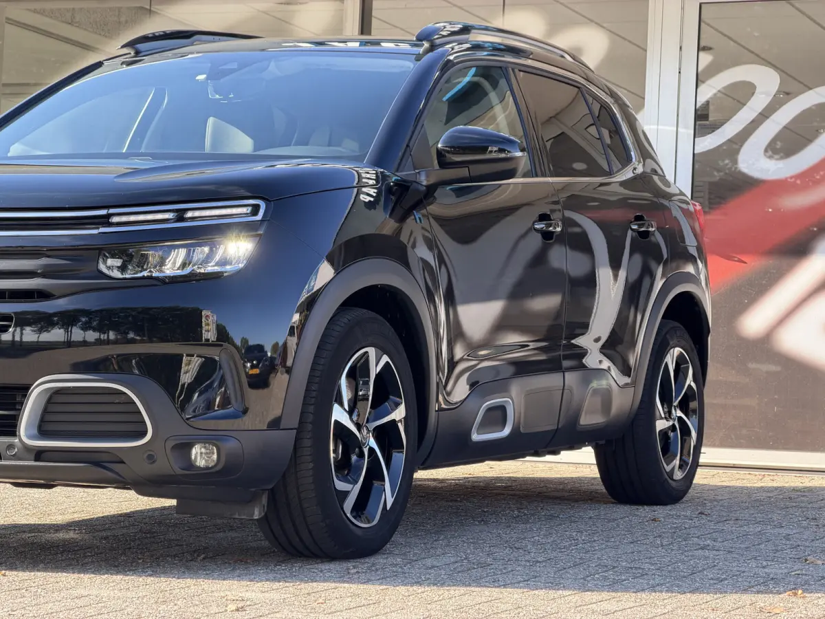 1.6 Plug-in Hybrid 225 Feel / Camera / Sensoren V+A / Keyless / Carplay / 18'' LM /