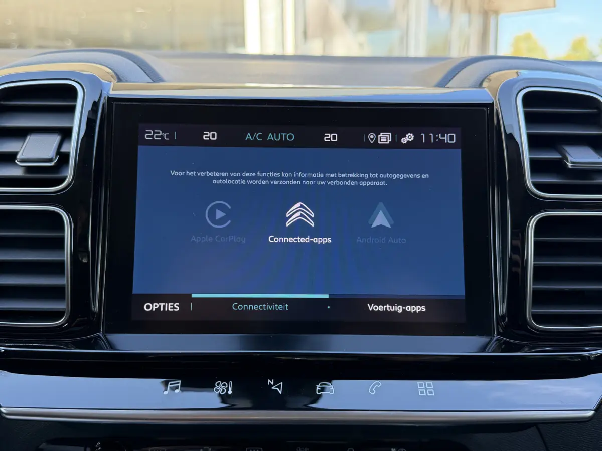1.6 Plug-in Hybrid 225 Feel / Camera / Sensoren V+A / Keyless / Carplay / 18'' LM /