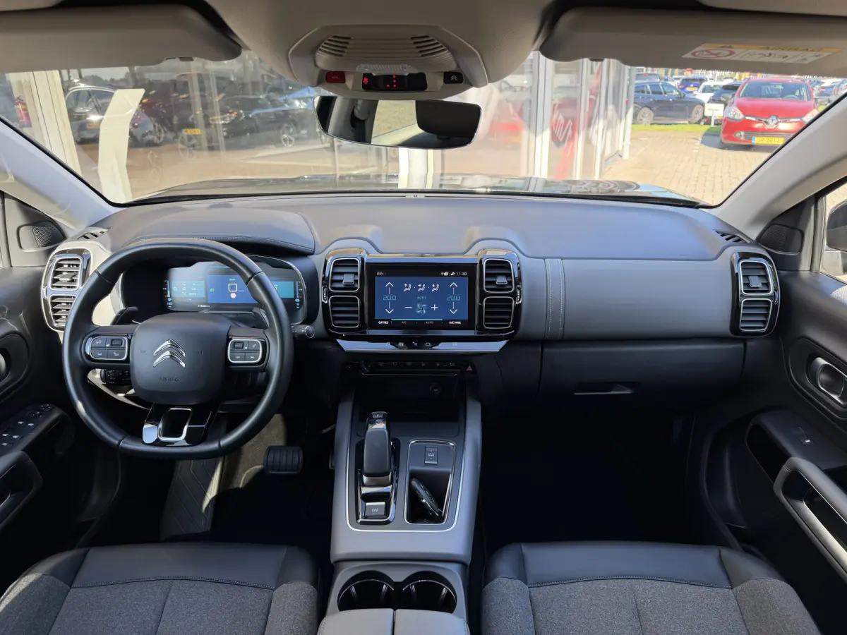 1.6 Plug-in Hybrid 225 Feel / Camera / Sensoren V+A / Keyless / Carplay / 18'' LM /