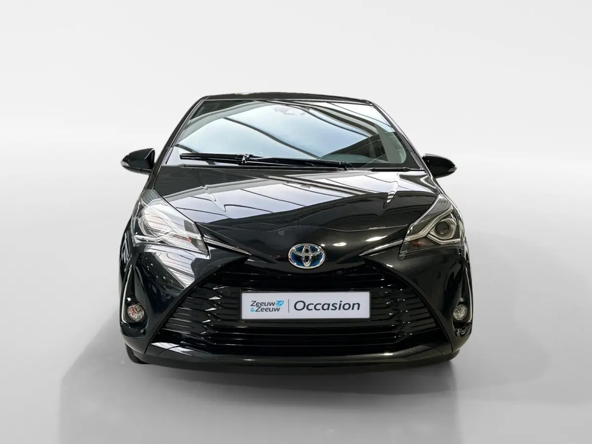 1.5 Hybrid Dynamic | Apple Carplay / Android Auto | Parkeersensoren Voor | Parkeercamera Achter | Lichtsensor + Regensensor | Cruise Control | Rijstrooksensor | 15"Lichtmetalen Velgen