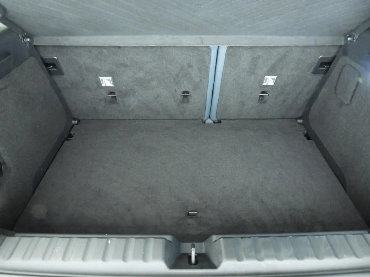E | LED | HUD | Panoramadak | Stoelverwarming | Keyles go | DAB | Alu 18 inch