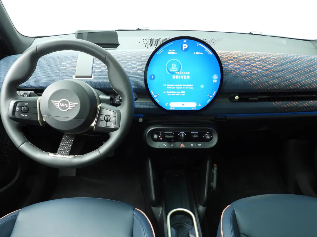E | LED | HUD | Panoramadak | Stoelverwarming | Keyles go | DAB | Alu 18 inch
