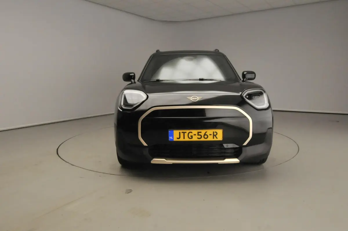 E | LED | HUD | Panoramadak | Stoelverwarming | Keyles go | DAB | Alu 18 inch