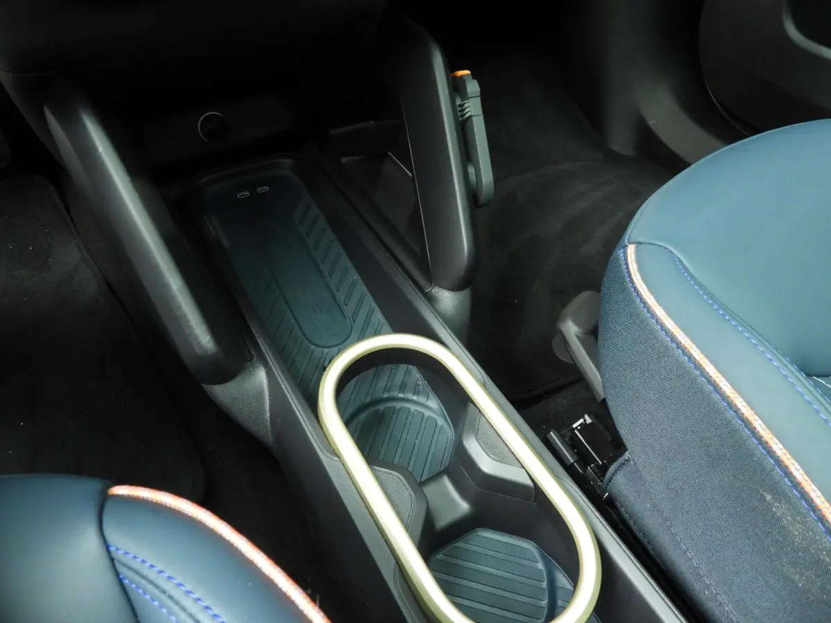 E | LED | HUD | Panoramadak | Stoelverwarming | Keyles go | DAB | Alu 18 inch