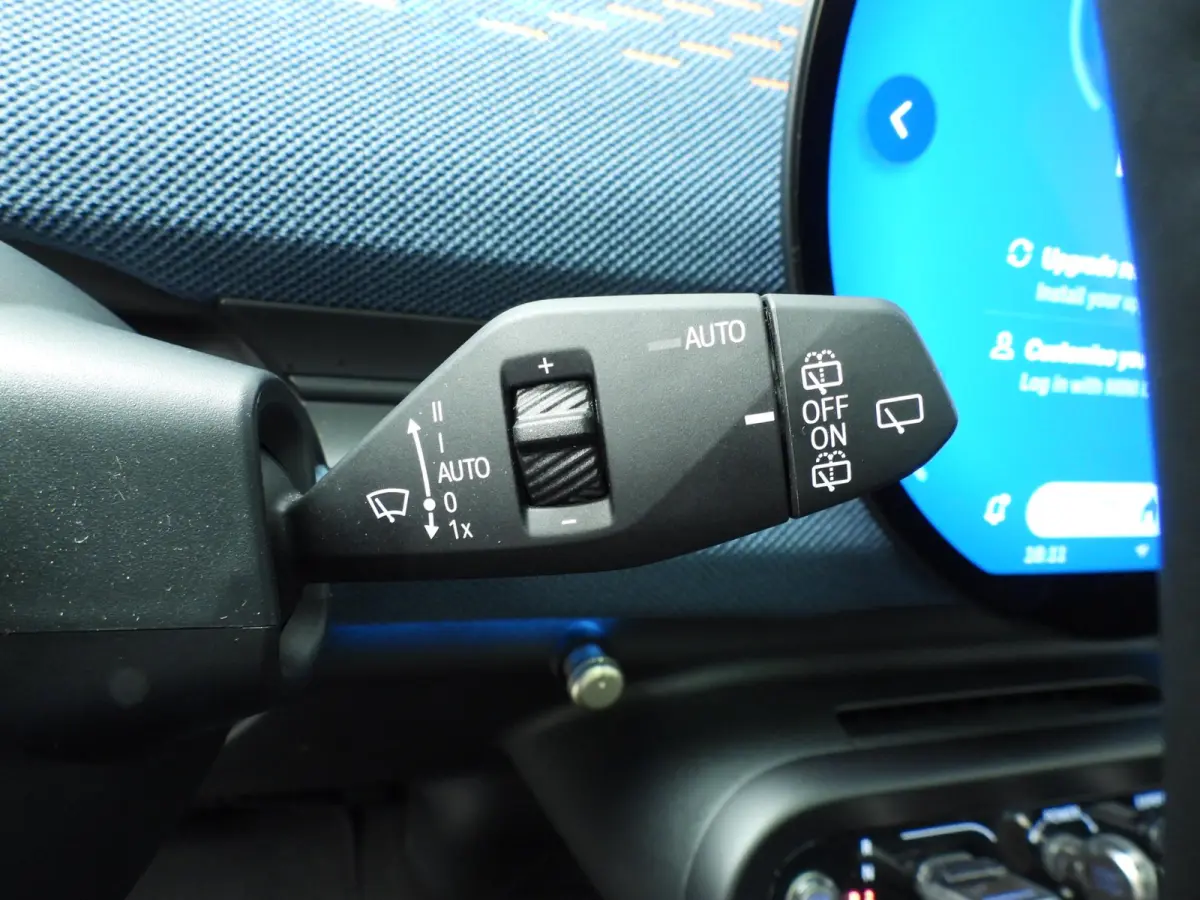 E | LED | HUD | Panoramadak | Stoelverwarming | Keyles go | DAB | Alu 18 inch