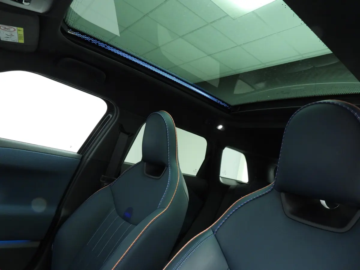 E | LED | HUD | Panoramadak | Stoelverwarming | Keyles go | DAB | Alu 18 inch