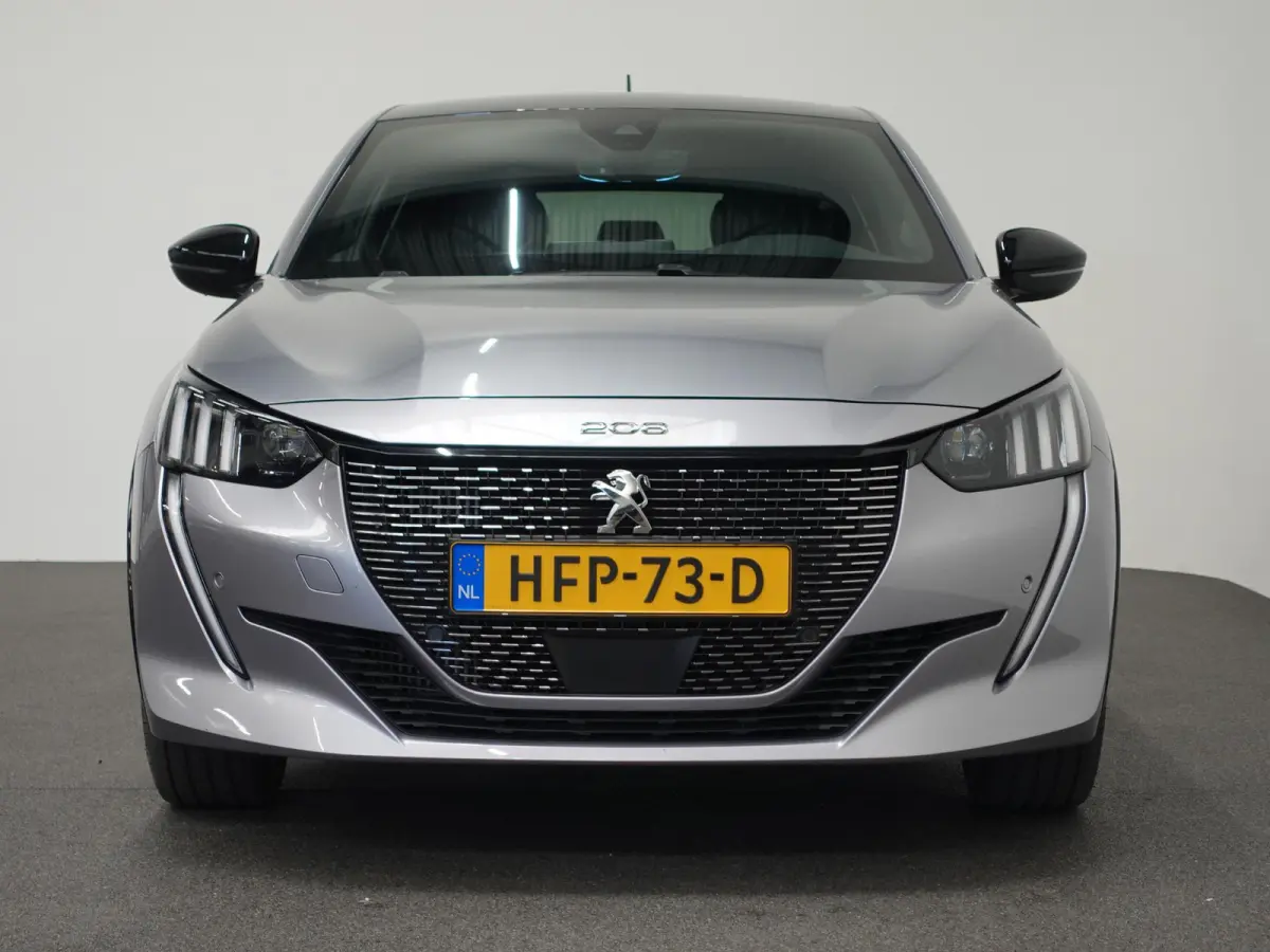 1.2 PureTech 100pk Automaat GT-Line Peugeot 208 1.2 PureTech 100pk Aut. GT-Line Navigatie Apple Carplay/Android Auto Camera Parkeersensoren Adaptive Cruise Control Blind Spot Assist Virtual 
