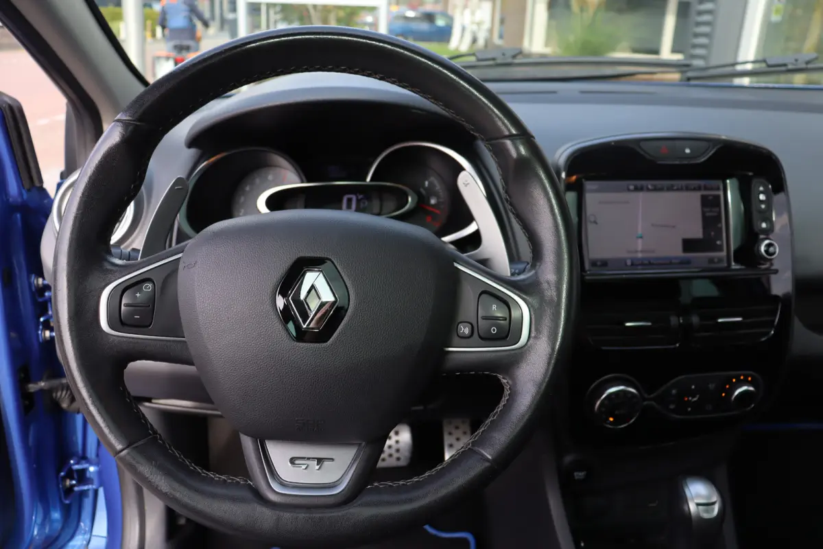 Clio GT, Climate, Cruise, Camera A, PDC A, Pano, Kuipstoelen, RS Drive, Keyless, Prijs Is Rijklaar Inclusief 6 Maanden Garantie