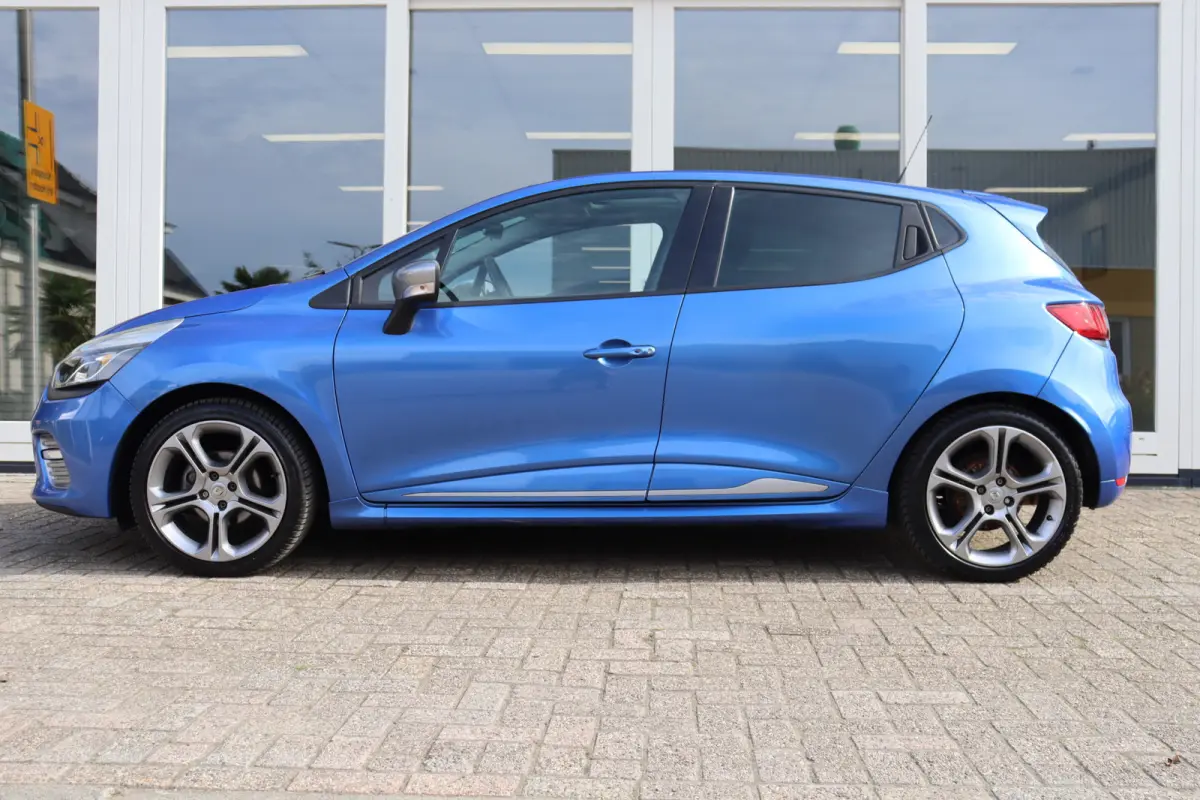Clio GT, Climate, Cruise, Camera A, PDC A, Pano, Kuipstoelen, RS Drive, Keyless, Prijs Is Rijklaar Inclusief 6 Maanden Garantie