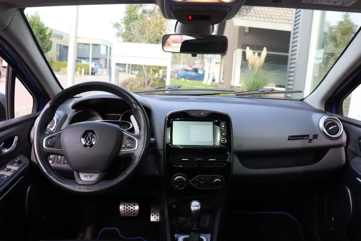 Clio GT, Climate, Cruise, Camera A, PDC A, Pano, Kuipstoelen, RS Drive, Keyless, Prijs Is Rijklaar Inclusief 6 Maanden Garantie
