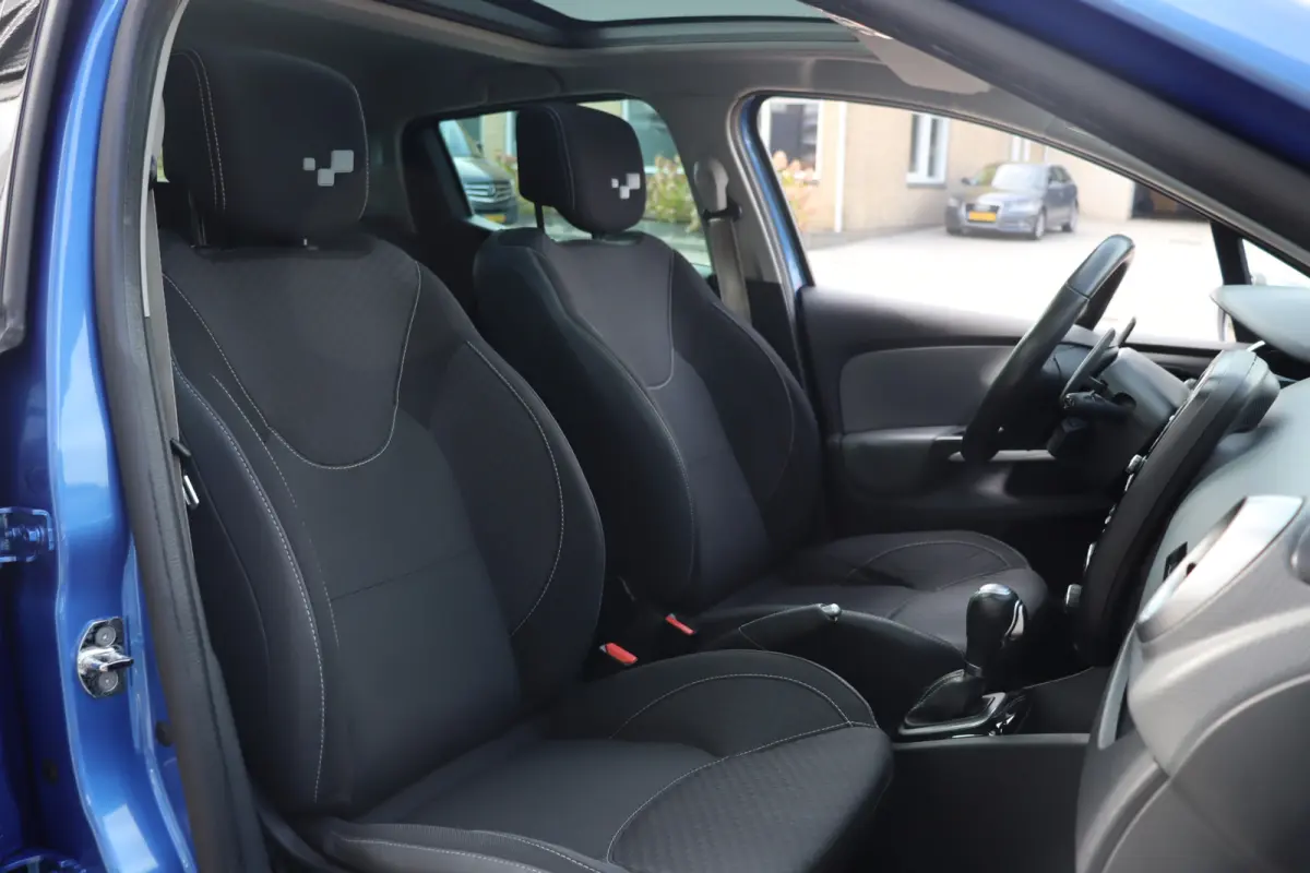Clio GT, Climate, Cruise, Camera A, PDC A, Pano, Kuipstoelen, RS Drive, Keyless, Prijs Is Rijklaar Inclusief 6 Maanden Garantie
