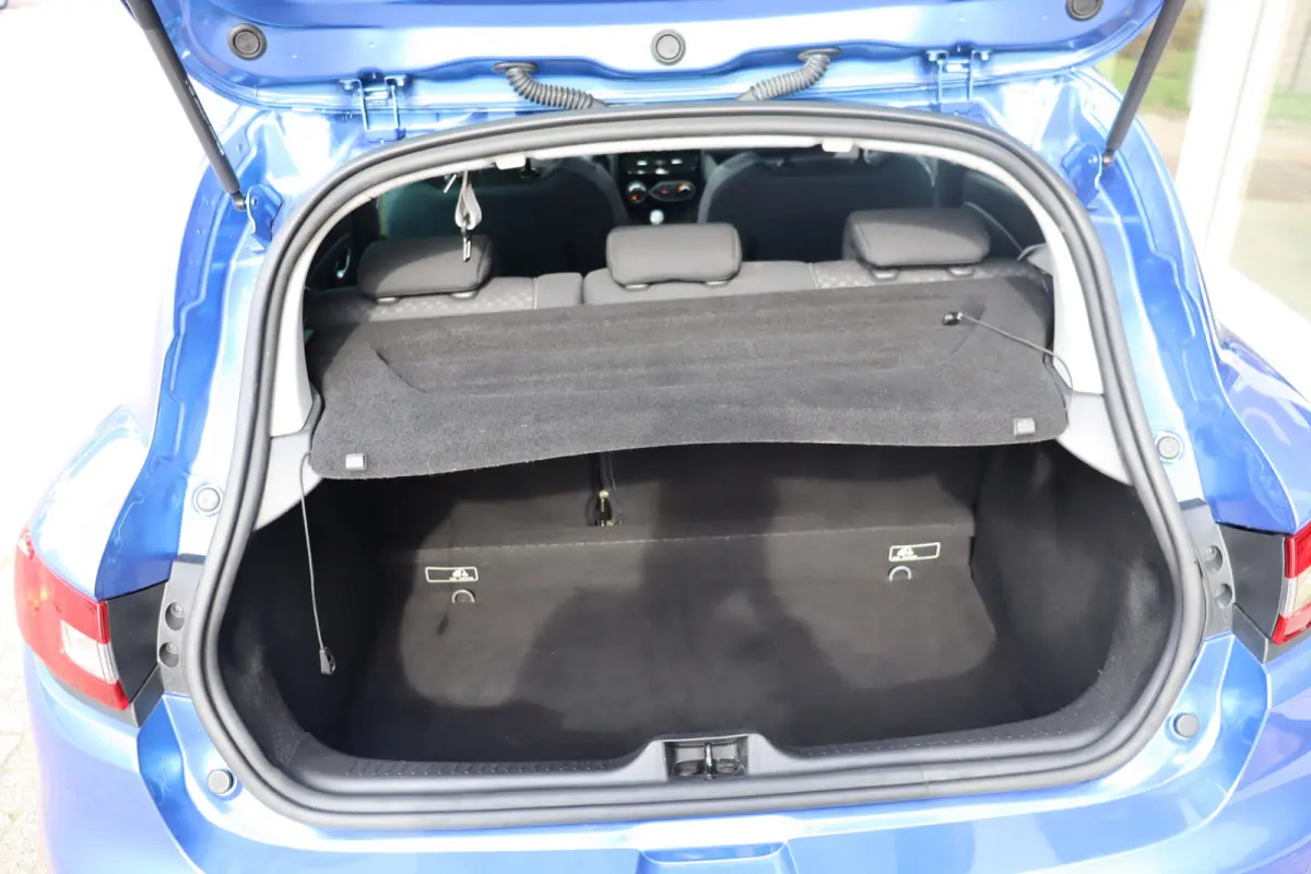 Clio GT, Climate, Cruise, Camera A, PDC A, Pano, Kuipstoelen, RS Drive, Keyless, Prijs Is Rijklaar Inclusief 6 Maanden Garantie