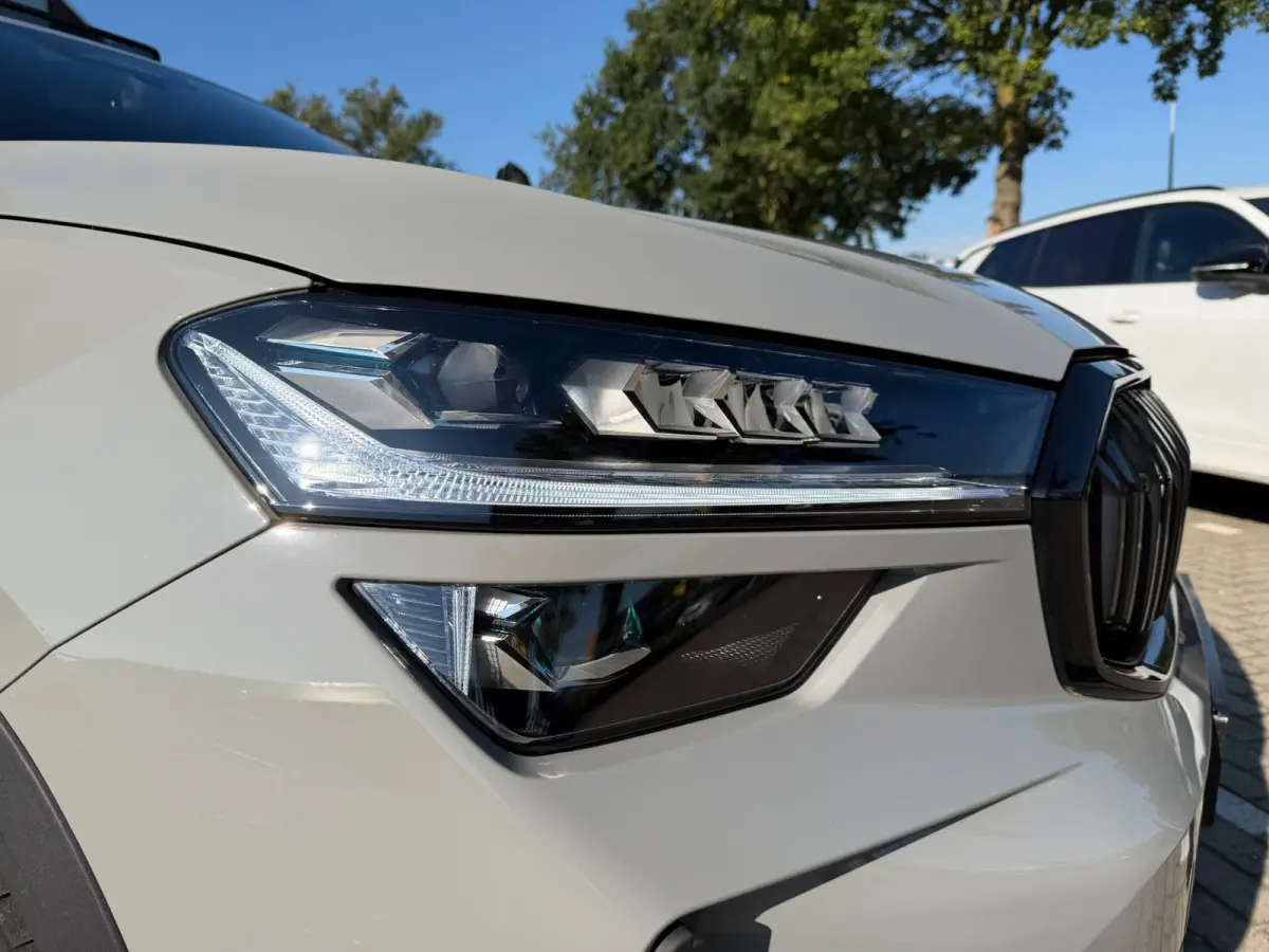 1.5 TSI PHEV Sportline Panoramadak 20 inch velgen Head Up display Adaptive cruise Navigatie Sportstoelen 360 camera Full LED