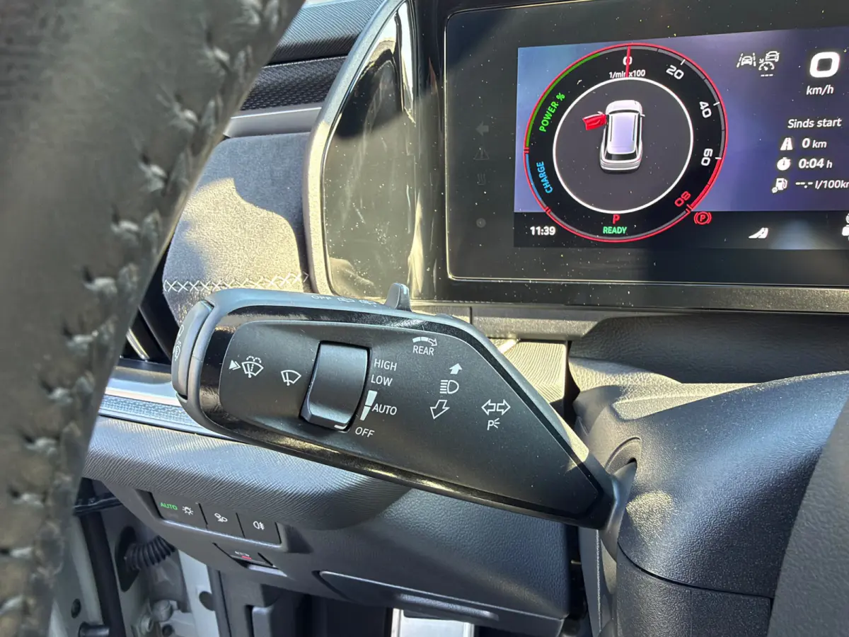 1.5 TSI PHEV Sportline Panoramadak 20 inch velgen Head Up display Adaptive cruise Navigatie Sportstoelen 360 camera Full LED