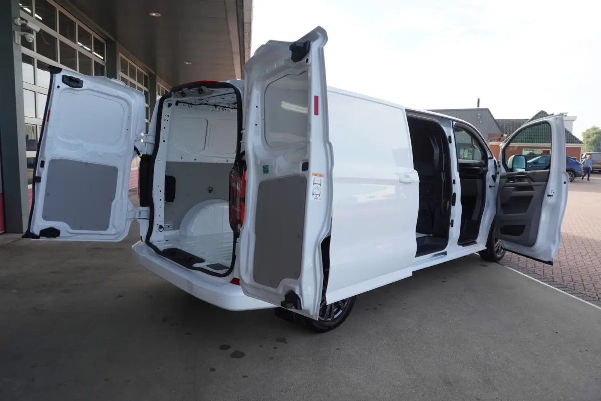 340L L2H1 Limited 71 kWh/218PK Automaat Schuifdeur L+ R nr. V070 | Climate | Adap.Cruise | Navi | Leer | Camera |Pro Powerpack