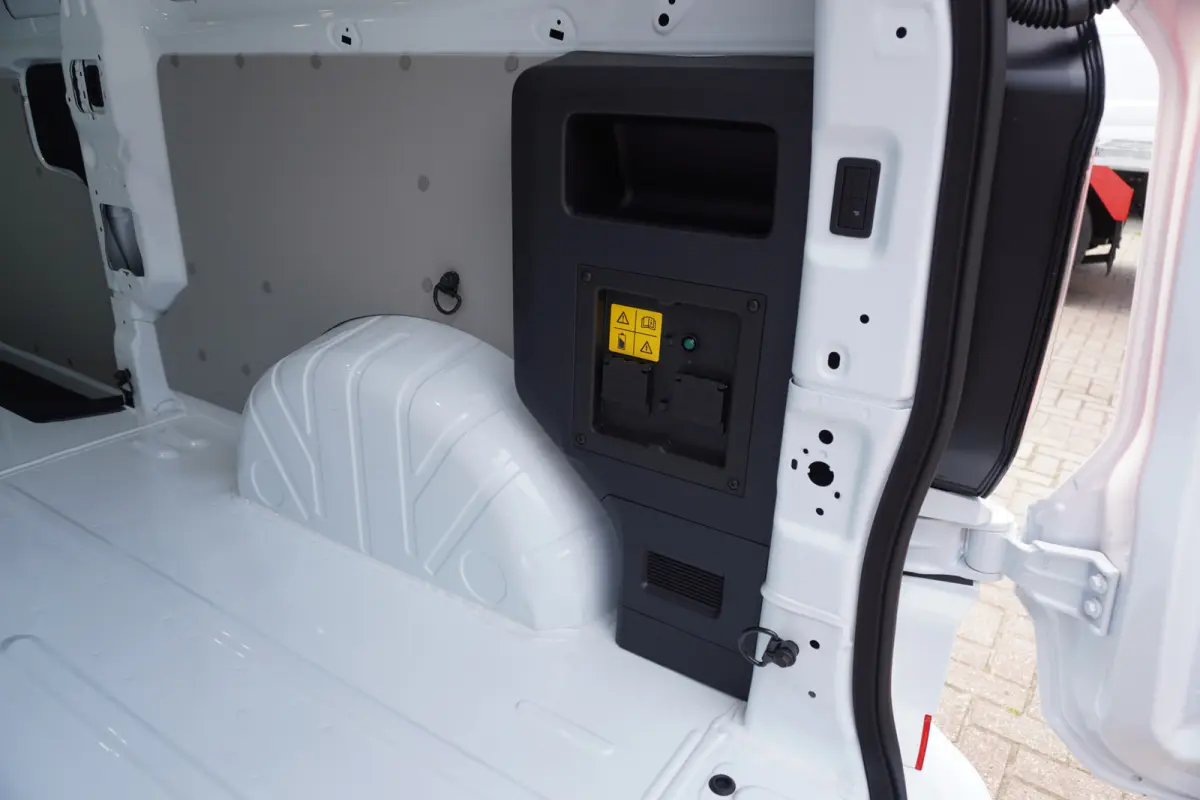 340L L2H1 Limited 71 kWh/218PK Automaat Schuifdeur L+ R nr. V070 | Climate | Adap.Cruise | Navi | Leer | Camera |Pro Powerpack