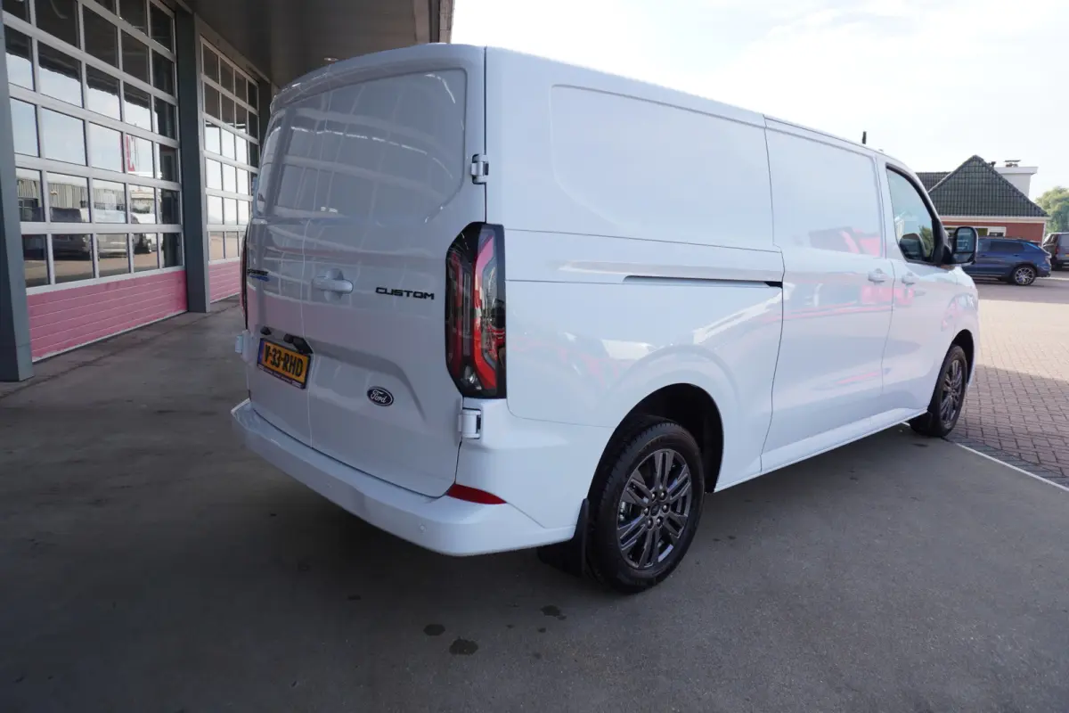 340L L2H1 Limited 71 kWh/218PK Automaat Schuifdeur L+ R nr. V070 | Climate | Adap.Cruise | Navi | Leer | Camera |Pro Powerpack