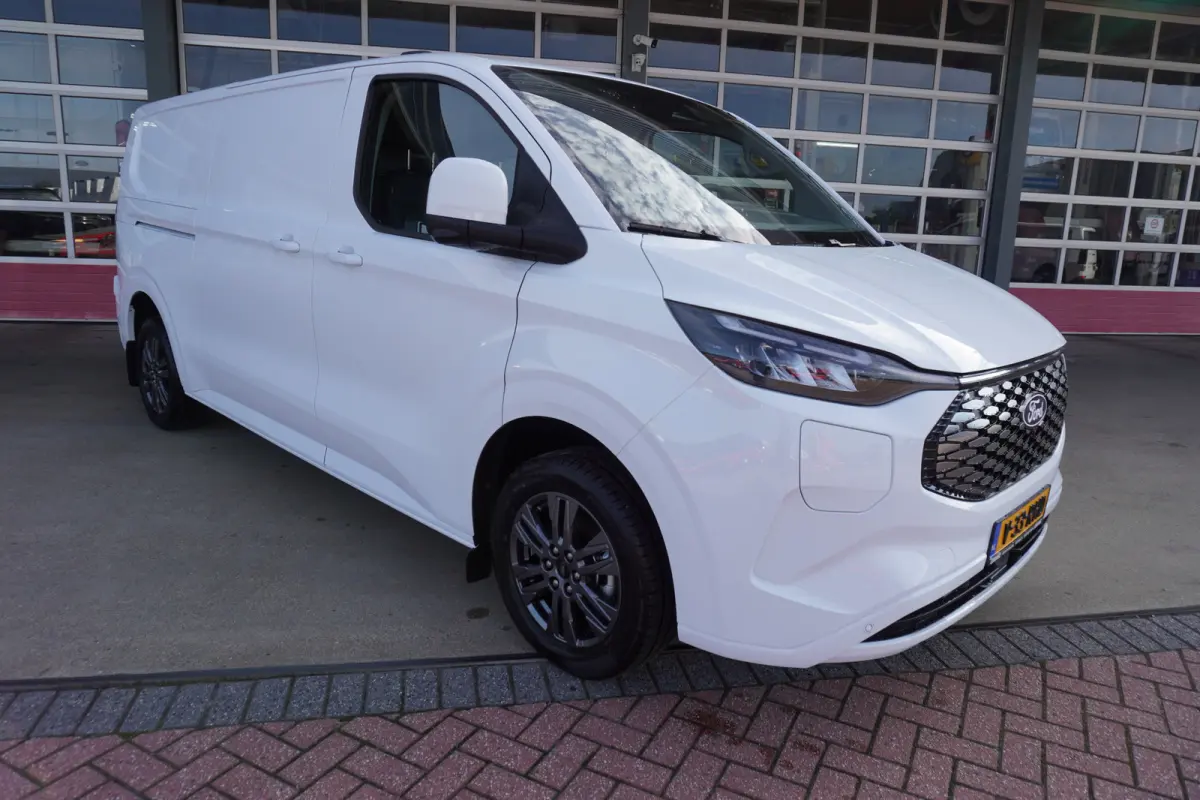 340L L2H1 Limited 71 kWh/218PK Automaat Schuifdeur L+ R nr. V070 | Climate | Adap.Cruise | Navi | Leer | Camera |Pro Powerpack