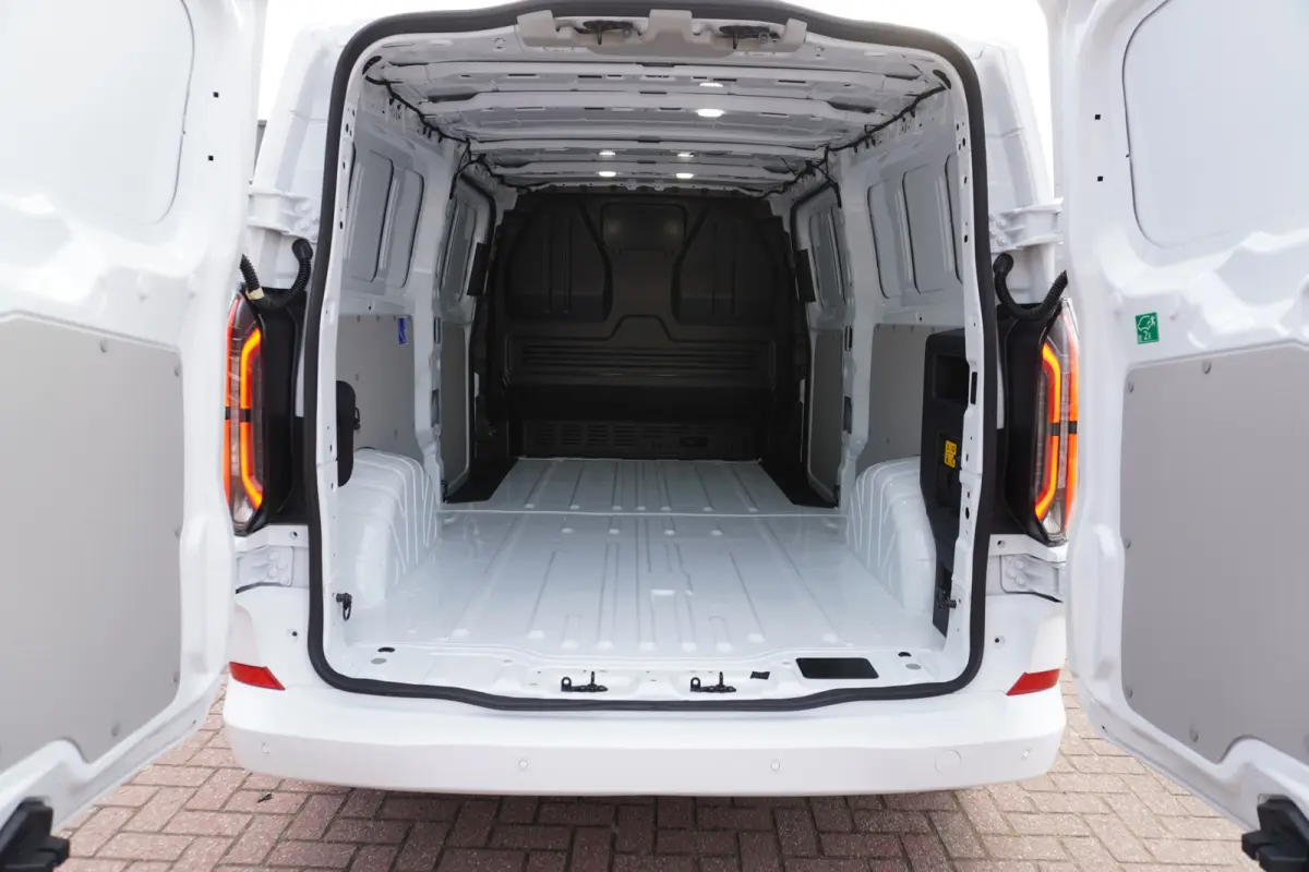 340L L2H1 Limited 71 kWh/218PK Automaat Schuifdeur L+ R nr. V070 | Climate | Adap.Cruise | Navi | Leer | Camera |Pro Powerpack