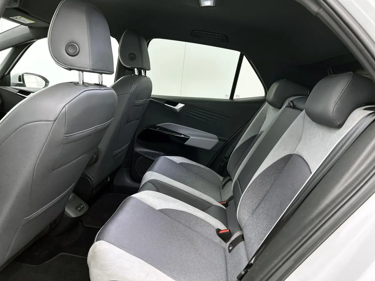Pro S 77 kWh 204 PK | SoH 92,99% | Apple Carplay / Android Auto | Adaptieve Cruise Control | ErgoActive Stoelen | Stoelmassage | Stoelverwarming | Stuurverwarming