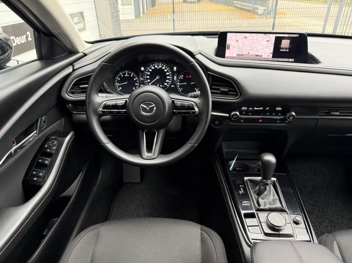 2.0 e-SkyActiv-G M Hybrid Homura TREKHAAK