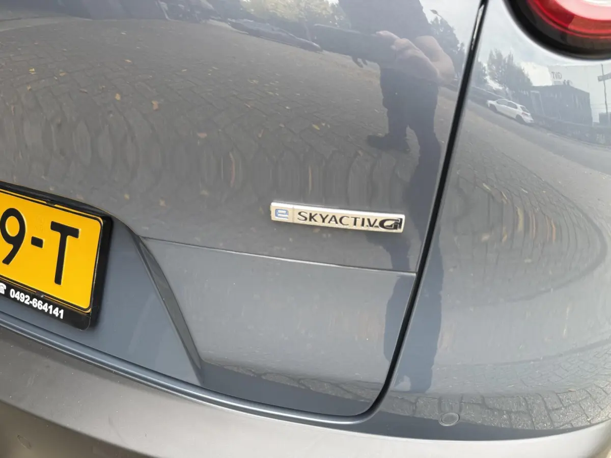 2.0 e-SkyActiv-G M Hybrid Homura TREKHAAK