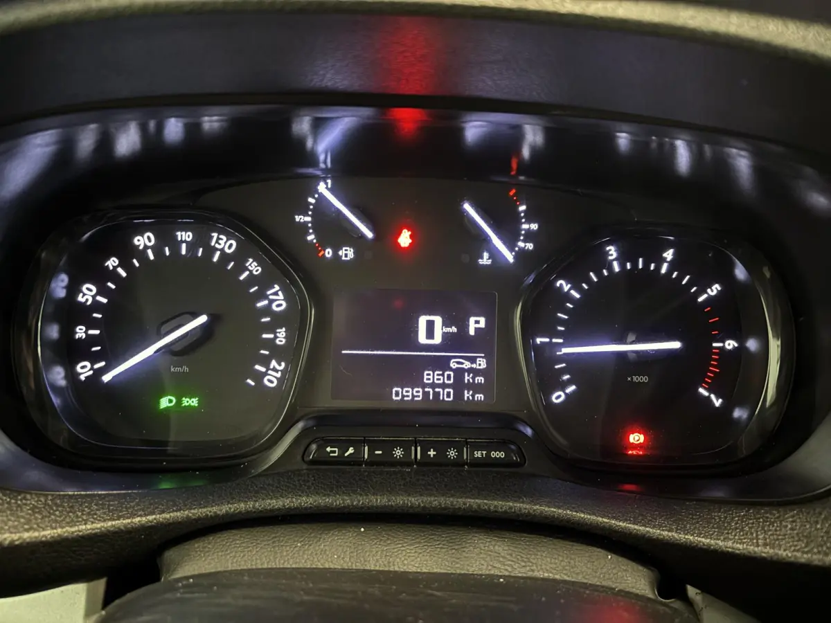 2.0 CDTI Automaat 145 pk L3H1 Dubbele Cabine Automaat Airco Navi Cruise Control Parkeersensoren Camera Trekhaak