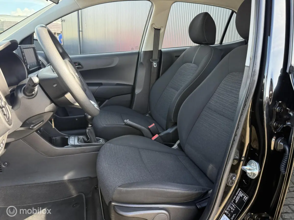 1.0 MPi DynamicLine CARPLAY | TOPSTAAT
