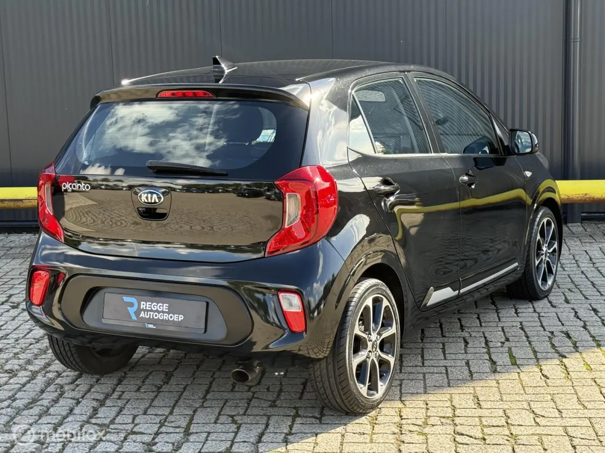 1.0 MPi DynamicLine CARPLAY | TOPSTAAT