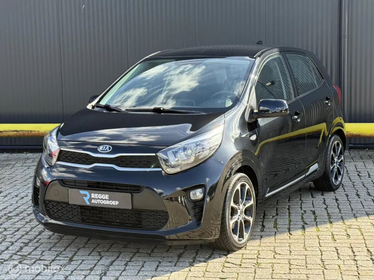 1.0 MPi DynamicLine CARPLAY | TOPSTAAT