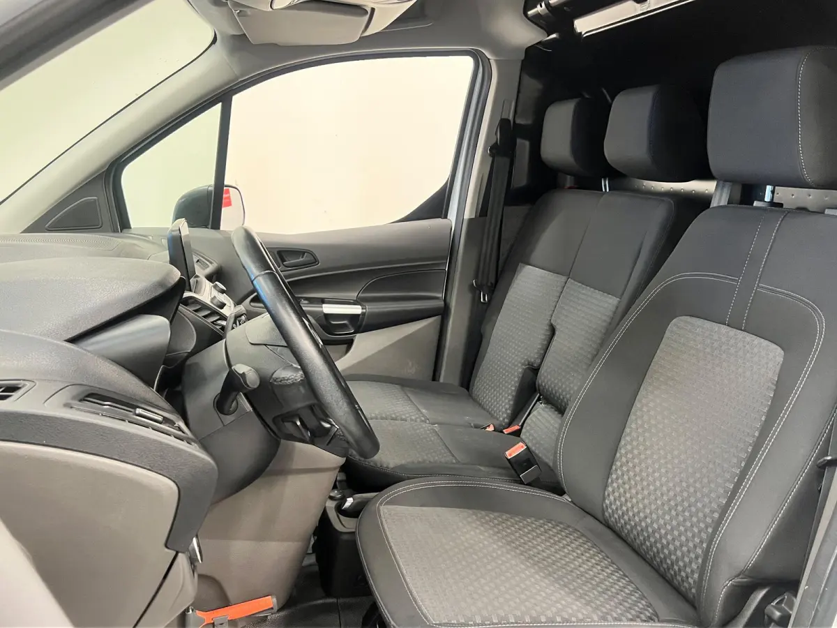 1.5 EcoBlue L2 Trend Automaat Navigatie Airco Parkeersensoren Cruise Control Camera