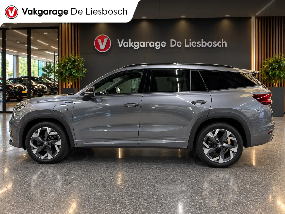 1.5 TSI PHEV Sportline Business / navi / virtual / matrix / carplay