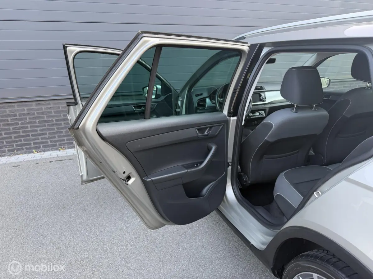 1.0 TSI DSG SCOUT LINE CLIMA*CARPLAY*CRUISE*PDC