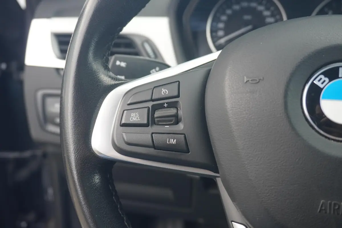 xDrive25i | xLine | Panoramadak | Harman Kardon | Head-Up Display | Trekhaak