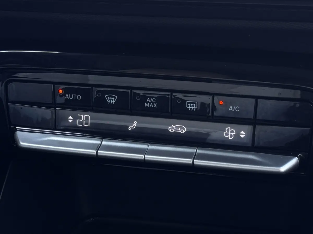 Max 113pk 44 kWh | 3-Fase | Camera | Navigatie | Climate control | Draadloze Carplay / Android Auto |