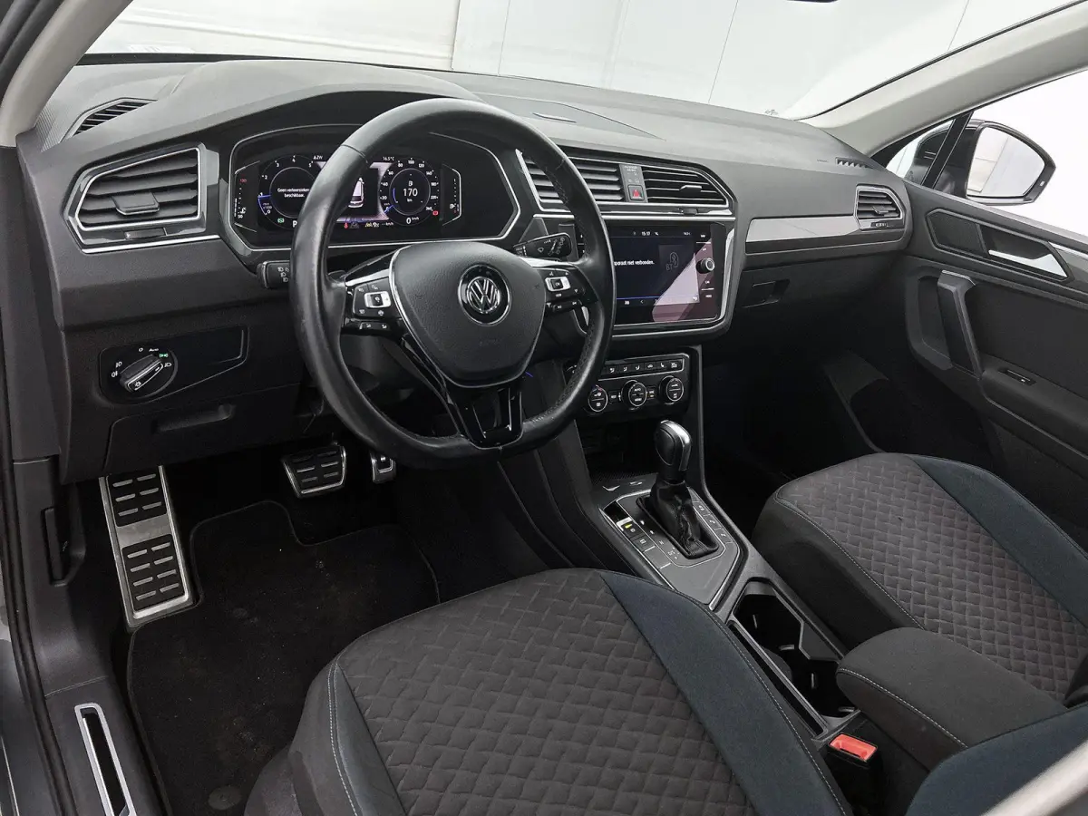 1.5 TSI ACT Comfortline Business 150 PK | Automaat | Navigatie | Trekhaak | Achteruitrijcamera | Stoelverwarming | Adaptive Cruise Control | Climate Control | LED |