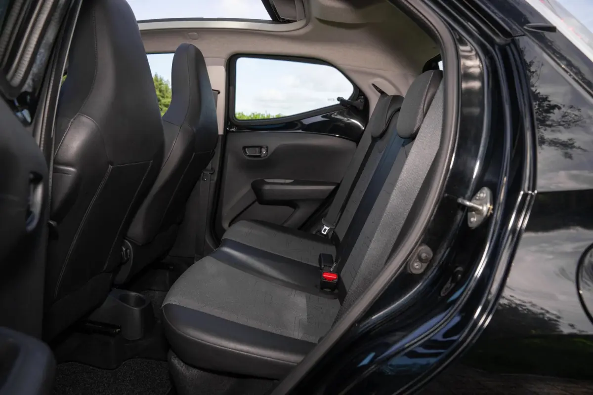 1.0 VVT-i x-wave Automaat Cabrio Top 2e Eig. NL-auto