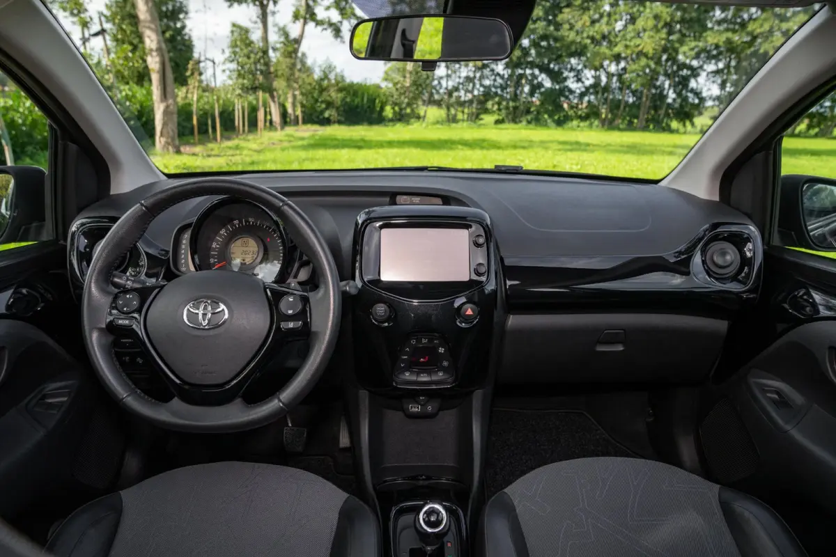 1.0 VVT-i x-wave Automaat Cabrio Top 2e Eig. NL-auto