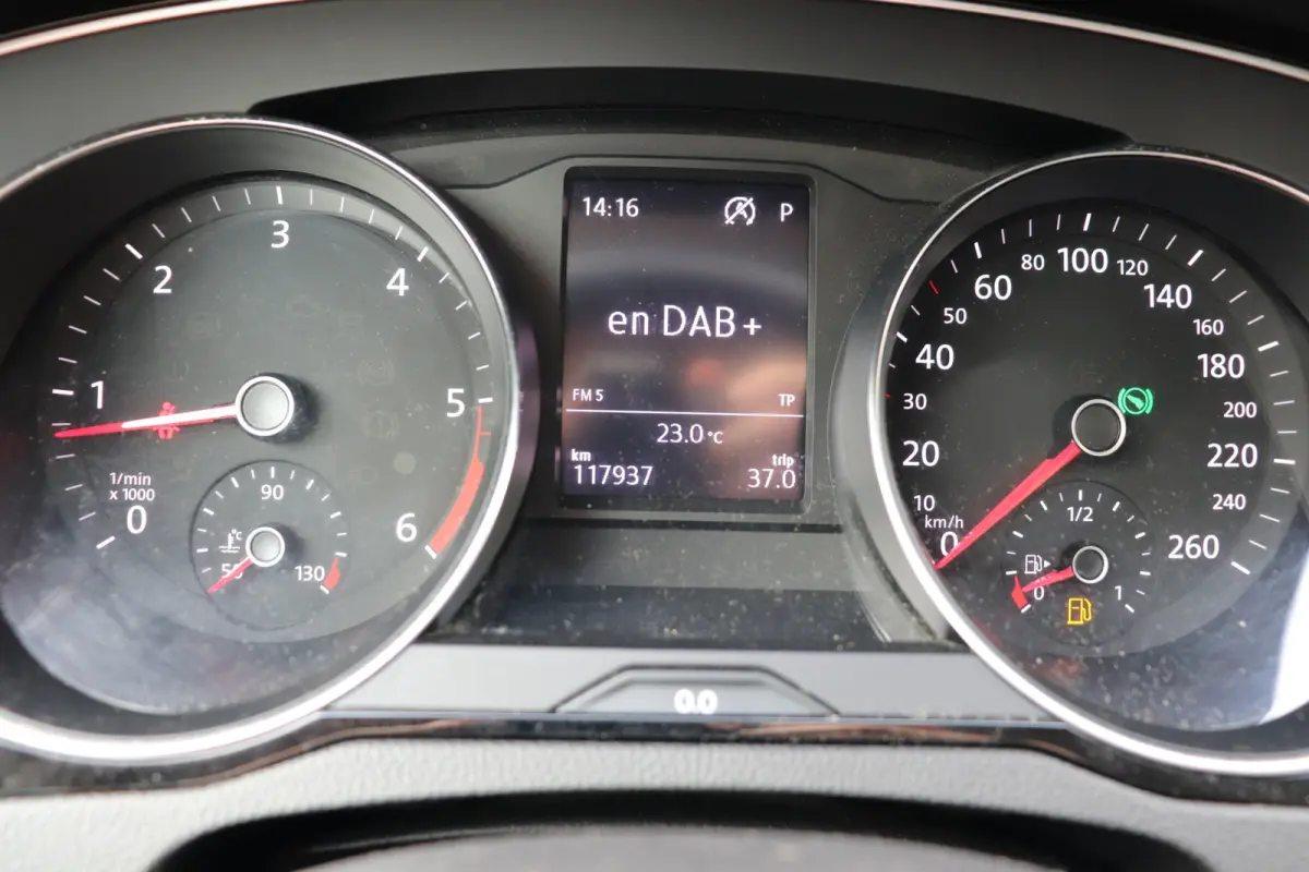 1.6 TDI Comfortline Automaat. Lage km stand, eerste eigenaar, distributieriem is vervangen!