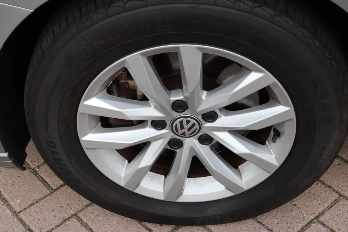 1.6 TDI Comfortline Automaat. Lage km stand, eerste eigenaar, distributieriem is vervangen!