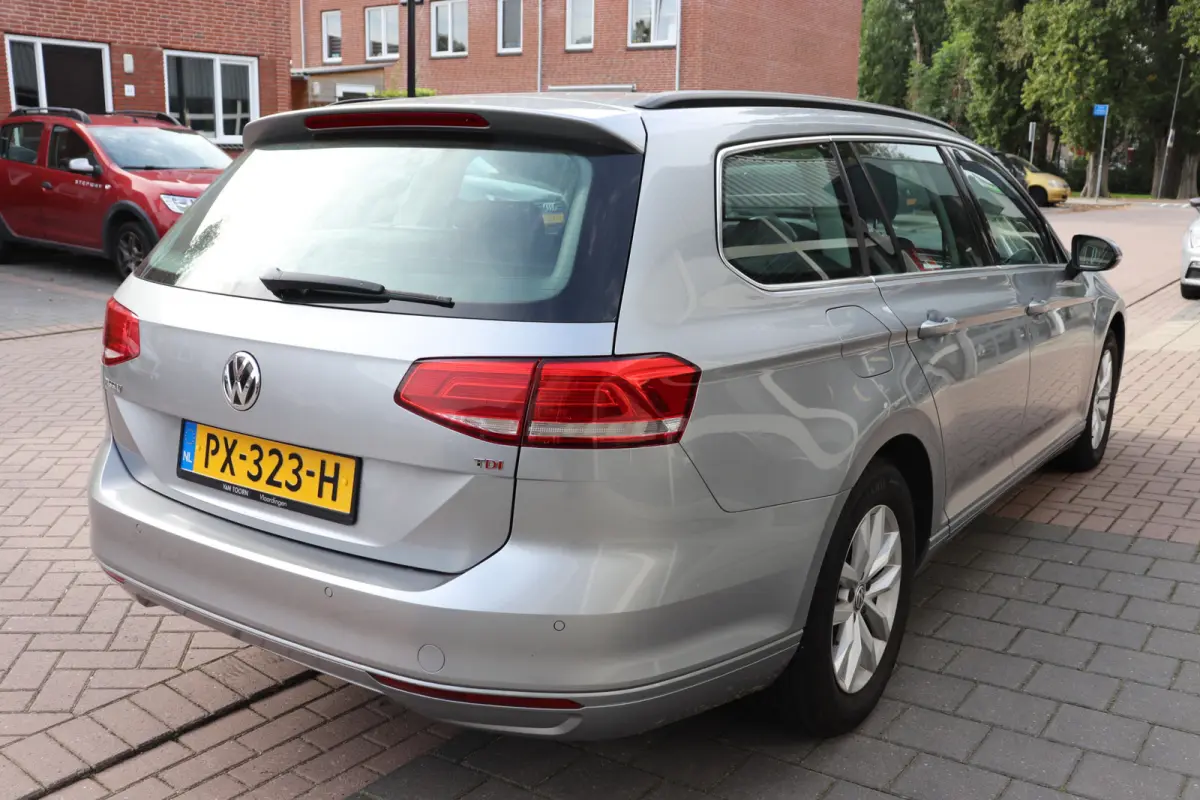 1.6 TDI Comfortline Automaat. Lage km stand, eerste eigenaar, distributieriem is vervangen!