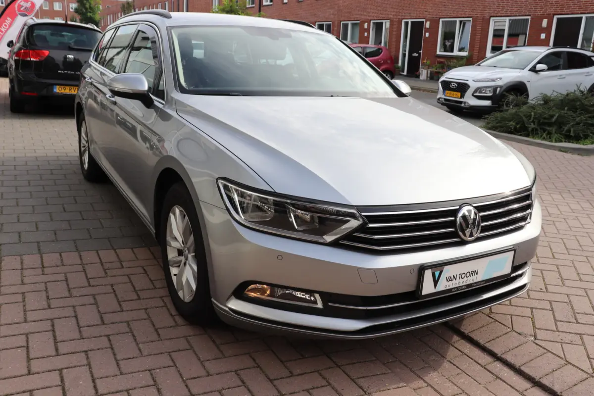 1.6 TDI Comfortline Automaat. Lage km stand, eerste eigenaar, distributieriem is vervangen!