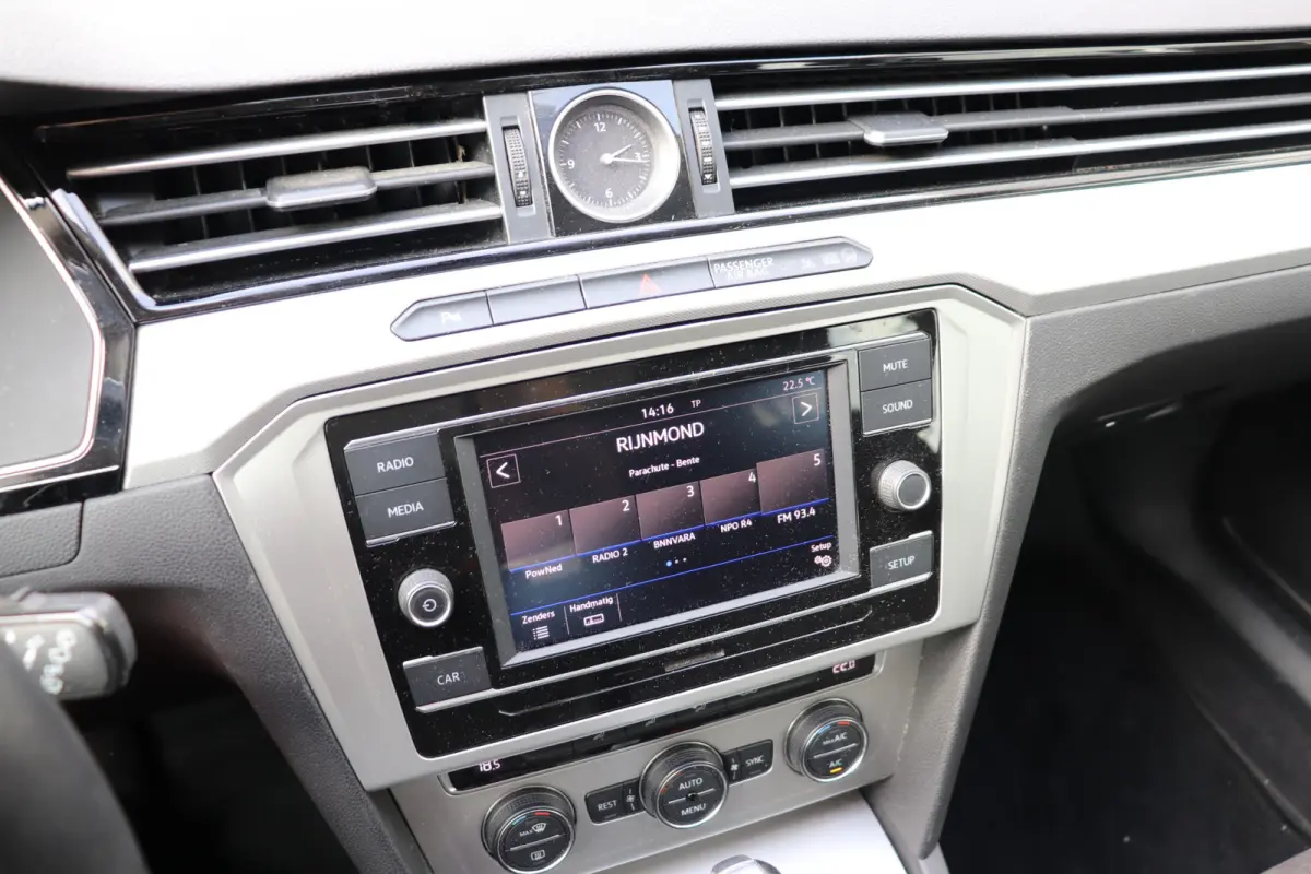 1.6 TDI Comfortline Automaat. Lage km stand, eerste eigenaar, distributieriem is vervangen!