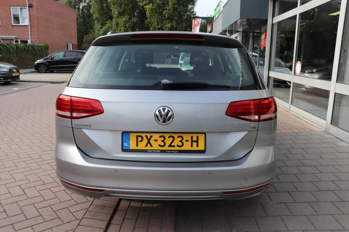 1.6 TDI Comfortline Automaat. Lage km stand, eerste eigenaar, distributieriem is vervangen!